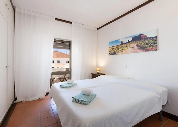 Beachtime - Oura Lägenhet *